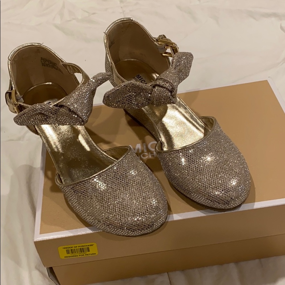 Michael Kors size 2 girls wedges